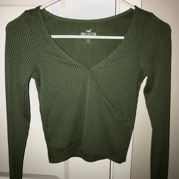 Hollister Green Wrap Long Sleeve Shirt 